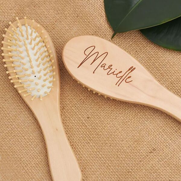 Engrave Wooden Comb Thumbnail